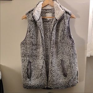 Thread and Supply Sherpa Wubby Vest